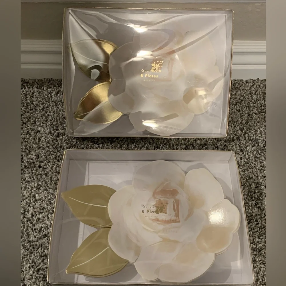 Meri Meri White Rose Plates